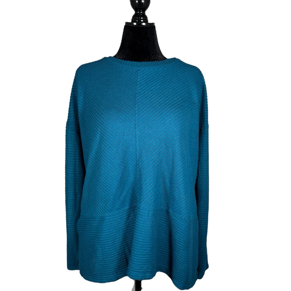 174. New With Tag Liz Claiborne Women’s Long Sleeve Tahoe Teal